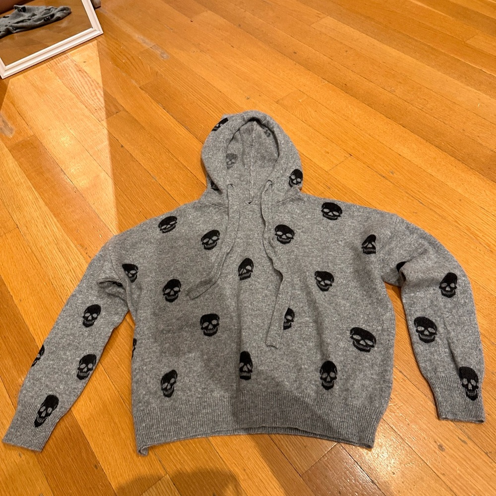 Gray Skull Patterned women’s Sweater